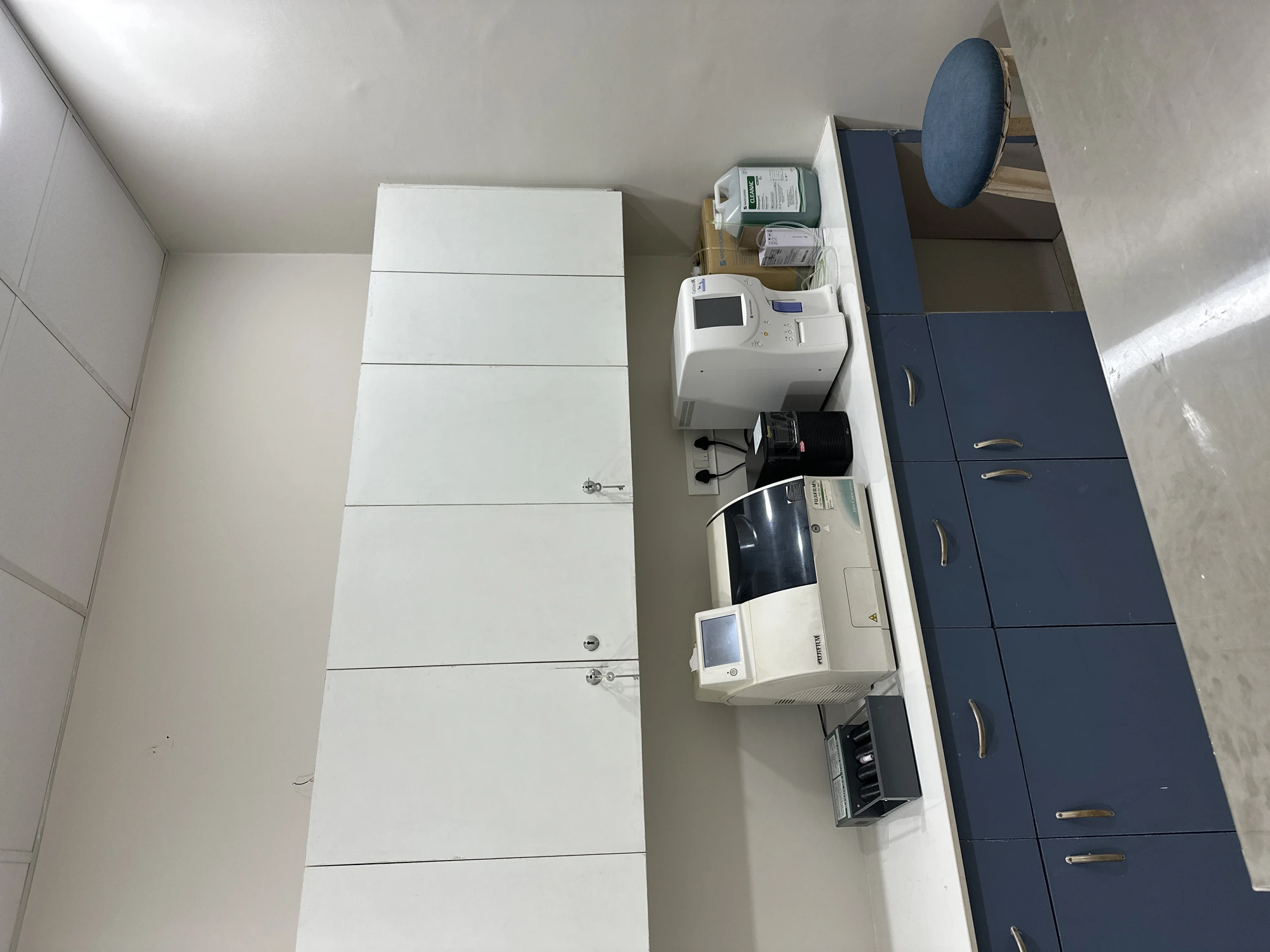 In-house diagnostic laboratory